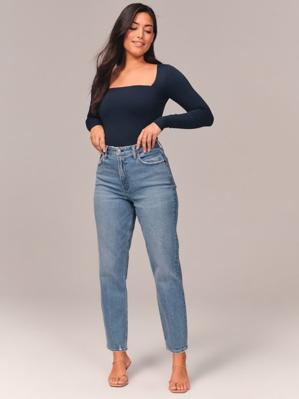 Abercrombie & Fitch “The Mom High-Rise Straight Jeans” Curve Love, Long